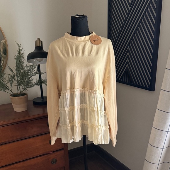 BiBi Tops - BiBi Cream Ruffle Blouse NWT
